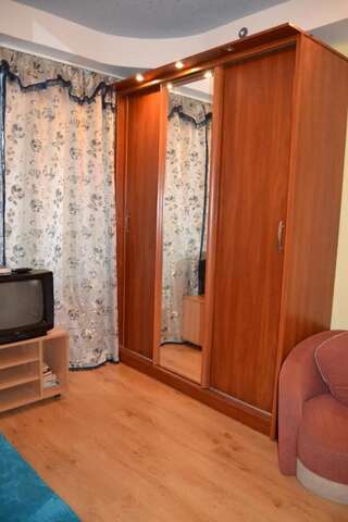 Апартаменты Apartment on Peremogy Square Киев-6