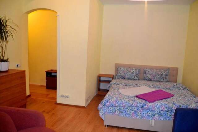 Апартаменты Apartment on Peremogy Square Киев-17